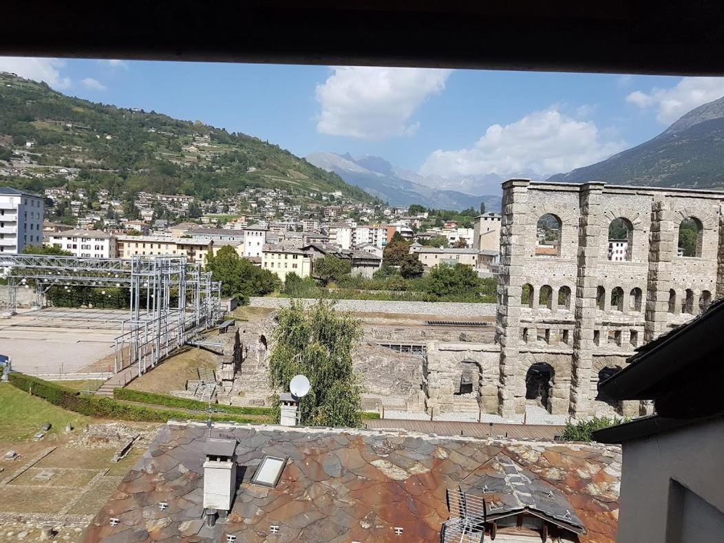Aosta Con Vista - Appartamento In Centro Exterior photo